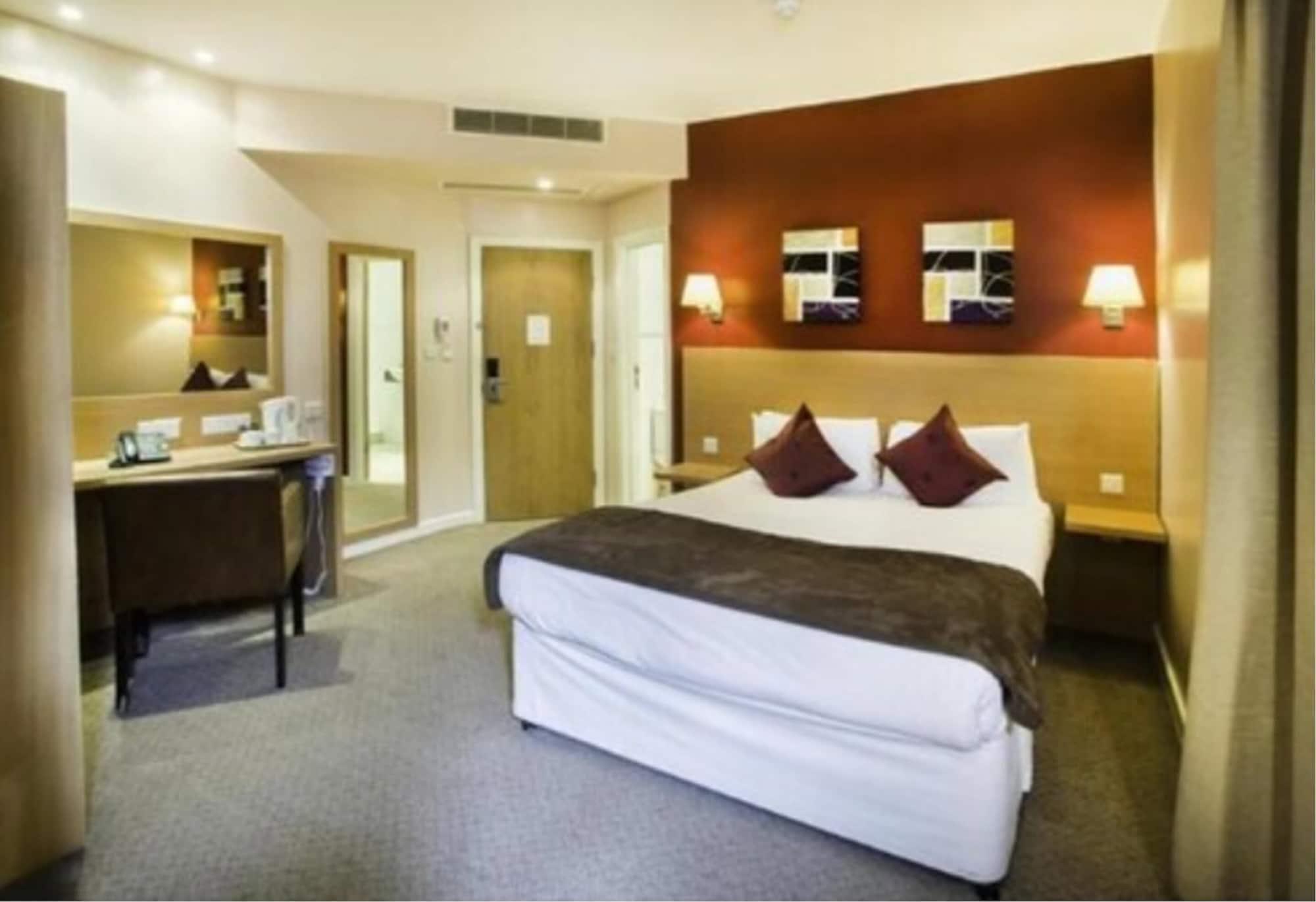The Luton Hotel Bagian luar foto